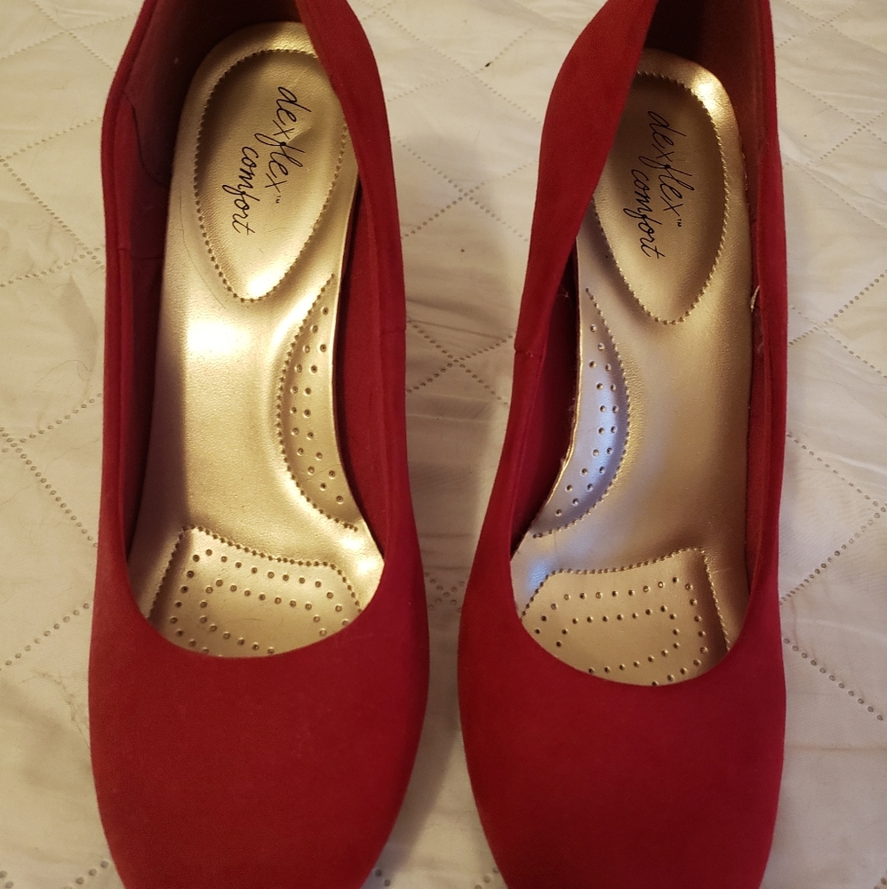 Dexter Wedges